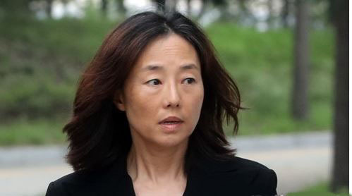 Former Culture Minister Cho Yoon-sun (Yonhap)