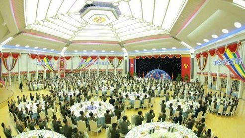 A front page photo of Rodong Sinmun on July 31, 2017. (Yonhap)