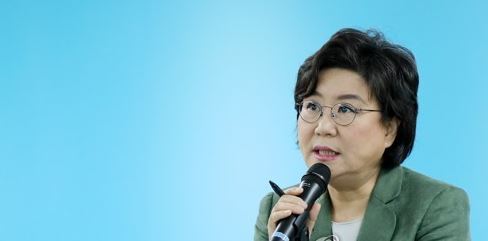 Lee Hye-hoon, the leader of the minor opposition Bareun Party speaks during a party meeting at the National Assembly in Seoul on Aug. 2, 2017. (Yonhap)