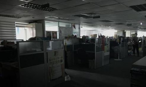 This image captured from Taiwan's NOWnews shows a burglary suspect who broke into the headquarters of Taiwan's ruling party. (Yonhap)