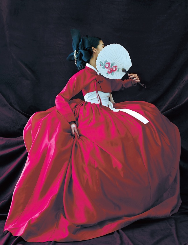 An image for “La Traviata” (Korea National Opera)