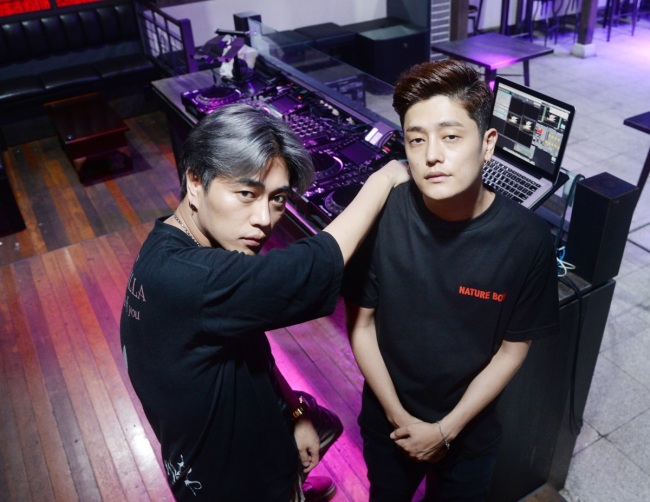 DJ duo Garenz poses during a recent interview with The Korea Herald in Seoul. (Park Hyun-koo/The Korea Herald)
