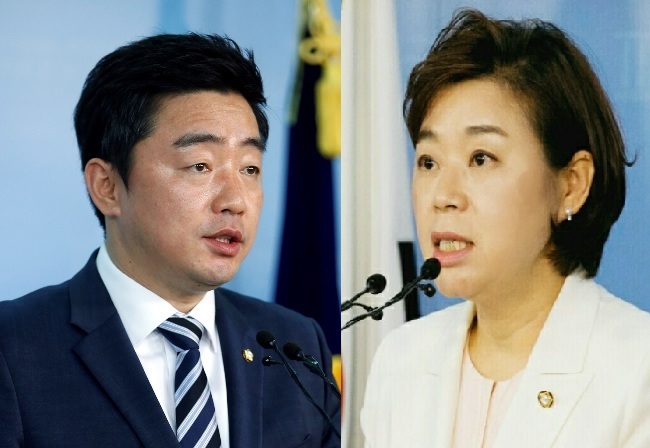 강훈식 더불어민주당 원내대변인(좌)과 김정재 자유한국당 원내대변인.
강훈식 더불어민주당 원내대변인(좌)과 김정재 자유한국당 원내대변인.