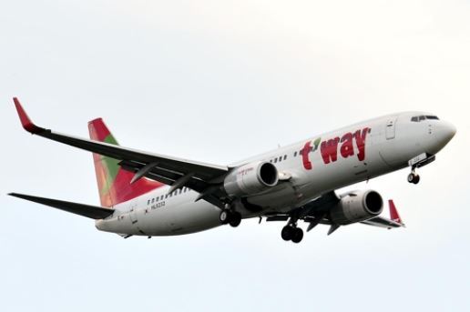 T'way Air's B737-800 jet (Photo courtesy of T'way Air) (Yonhap)