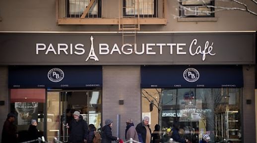 The undated file photo provided by SPC Group on April 1, 2015, shows the facade of the fifth bakery outlet of Paris Baguette in Manhattan in New York. SPC Group is the parent group of Paris Baguette. (Yonhap)