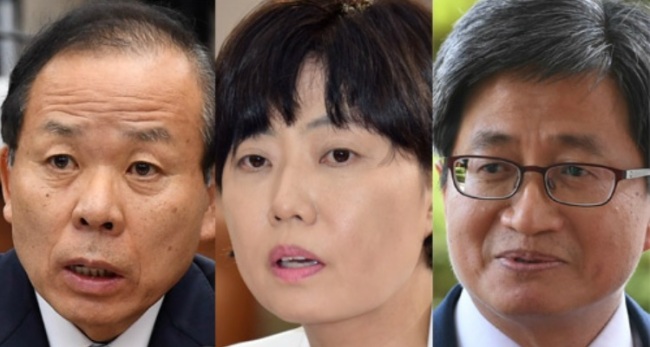왼쪽부터 김이수 헌법재판소장 후보자, 이유정 헌법재판소 재판관 후보자, 김명수 대법원장 후보자
왼쪽부터 김이수 헌법재판소장 후보자, 이유정 헌법재판소 재판관 후보자, 김명수 대법원장 후보자