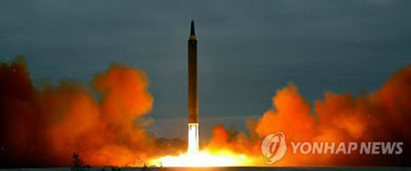 A Hwasong-12 IRBM is launched near Pyongyang on Aug. 29, 2017, in this photo released by the (North) Korean Central News Agency on Aug. 30. (Yonhap)
