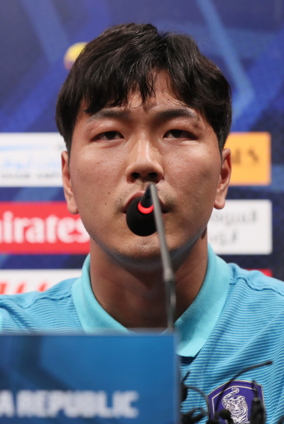 이란전 전날인 지난 30일 파주 국가대표트레이닝센터(NFC)에서 주장 김영권이 취재진 질문에 답하고 있다.