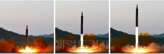 북한이 지난달 29일 북태평양을 향해 쏘아올린 중장거리급탄도미사일(IRBM) ‘화성-12형’ 발사 장면. [사진=헤럴드경제DB]