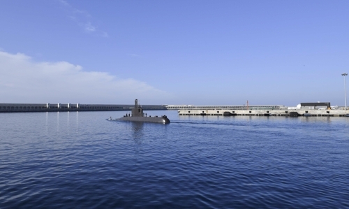South Korea's Lee Eok Gi submarine (SS-071) leaves the Jeju Naval Base in this photo provided by the Navy. (Yonhap)