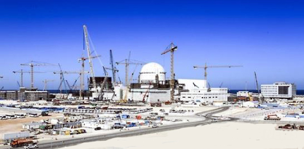 This photo provided by the Korea Electric Power Corp. shows nuclear reactors, which are under construction by the Korean utility company in the United Arab Emirates on Oct. 20, 2016. (Yonhap)