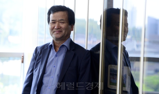 김재철 에스텍파마 대표는 ‘도전과 열정’이 자신의 좌우명이라고 밝혔다. [사진=박해묵 기자/mook@heraldcorp.com]