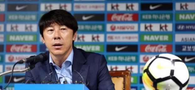South Korea football coach Shin Tae-yong speaks during a press conference at the Korea Football Association House in Seoul on Sept. 25, 2017. (Yonhap)
