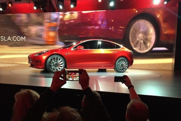 Tesla Motors Inc.'s Model S 90 D electric vehicle (Yonhap)