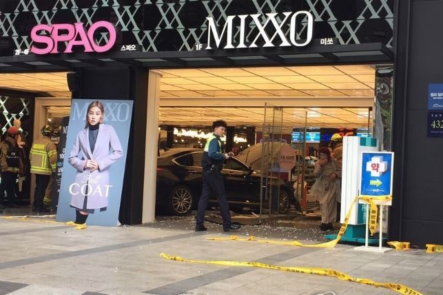 A car plowed into a shop near Gangnam Station in southern Seoul on Wednesday. (Yonhap)
