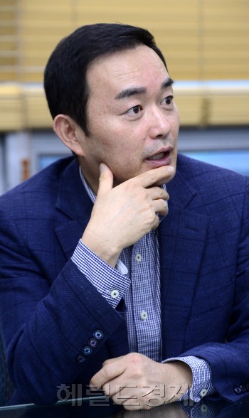 조종암 엑셈 대표는 콘텐츠 중심의 엔지니어 육성 정책을 회사의 핵심 경쟁력으로 꼽았다 [사진=박해묵 기자/mook@heraldcorp.com]