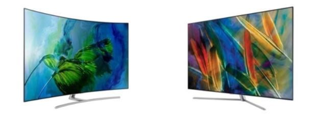 Samsung Electronics Co. displays its QLED TV Q8 (L) and Q7 in this photo provided by the company on Oct. 24, 2017. (Yonhap)