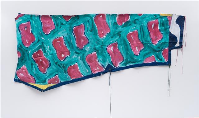 클로드 비알라, 1980, 024, 1980, Acrylic on tarpaulin, 120×265 cm
[제공=조현화랑]