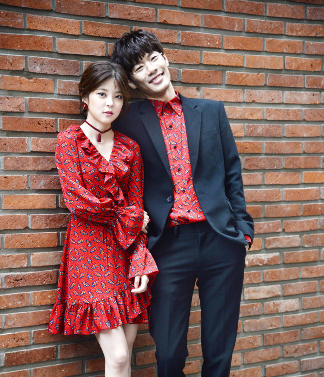 Heyne and Minsoo pose before a recent interview with The Korea Herald in Seoul. (Park Hyun-koo / The Korea Herald)