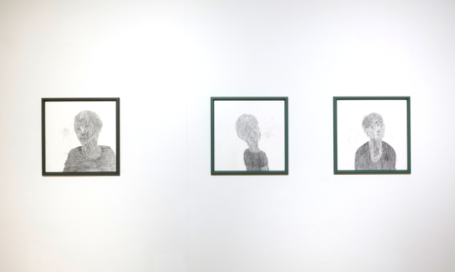 이해민선_가로수, 2017, 가로수 프로타주, 종이에 연필, 각 40x40cm [사진제공=금호미술관]
