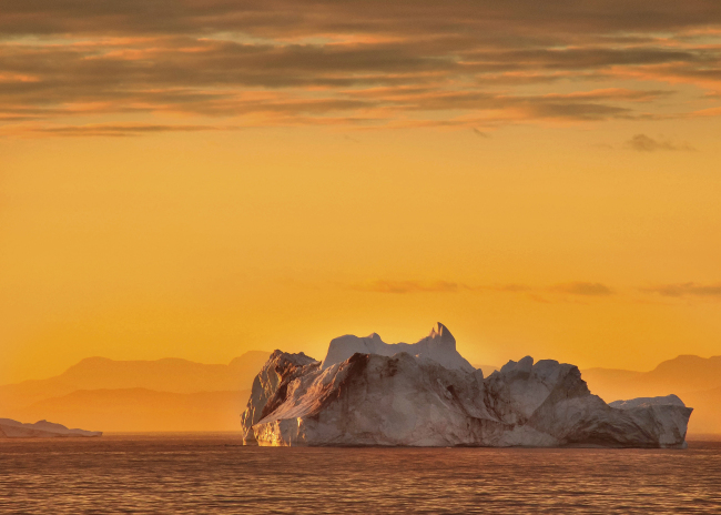A photograph from the Arctic Impressions Photo Exhibit (Biosphere Environmental Education)