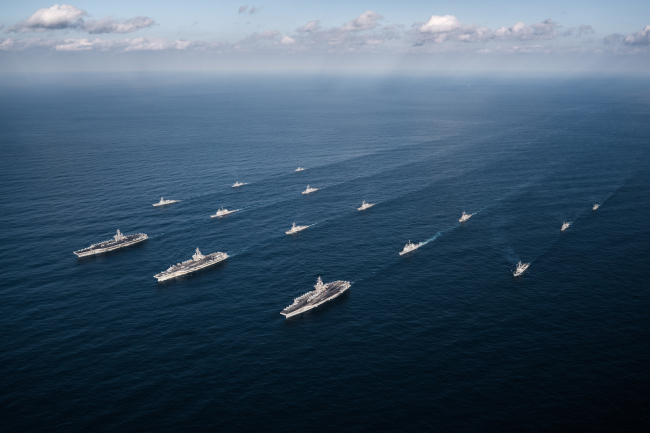 14일까지 진행된 한미 연합훈련에 참가중인 미 항공모함 로널드 레이건함(CVN-76)과 시어도어 루스벨트함(CVN-71), 니미츠함(CVN-68)이 서태평양 지역에서 동해로 이동하고 있다. [사진=미 태평양함대사령부 홈페이지]