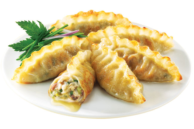 올반 육즙가득 백짬뽕군만두 [제공=신세계푸드]
