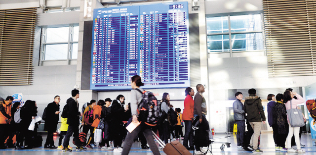 한국공항공사가 유찰된 강원도 양양국제공항 출국장 면세점사업자 입찰을 재공고했지만 면세업계의 반응은 냉담하기만 하다. 사진은 공항 이미지. [헤럴드경제DB]
