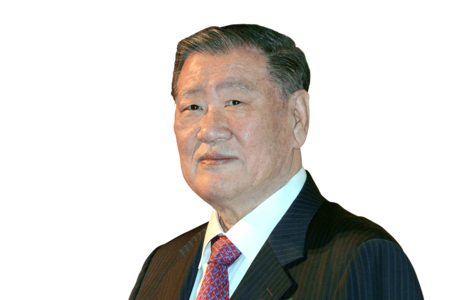현대자동차그룹은 지난 15일 지진으로 큰 피해를 입은 포항 지역 주민들을 지원하기 위해 20억원의 지원금을 전달한다고 23일 밝혔다. 사진=정몽구 현대자동차그룹 회장