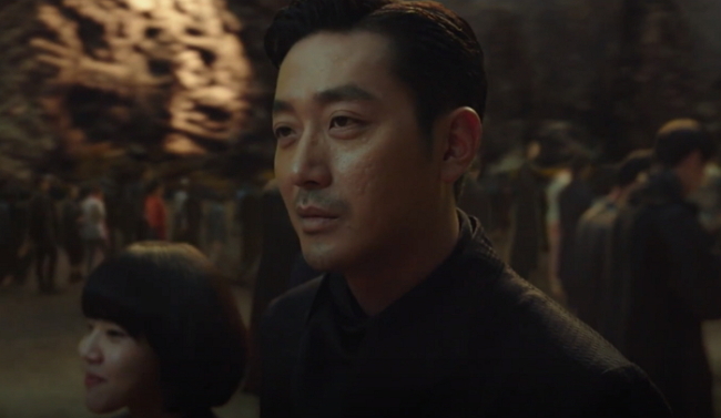 Ha Jung-woo stars in “Along with the Gods.” (Lotte Entertainment)