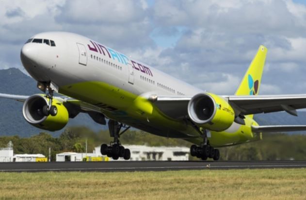 A Jin Air B777-200ER jet (Yonhap)