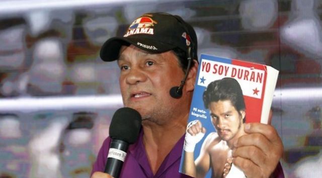In this EPA photo taken on Nov, 29, 2016, former Panamanian boxing champion Roberto Duran speaks during the presentation of his autobiography in Panama City, Panama. (Yonhap)