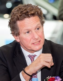 Renault Group’s Senior Vice President Gilles Normand visits Daegu International Future Auto Expo in Korea on Thursaday. (Renault Samsung Motors)