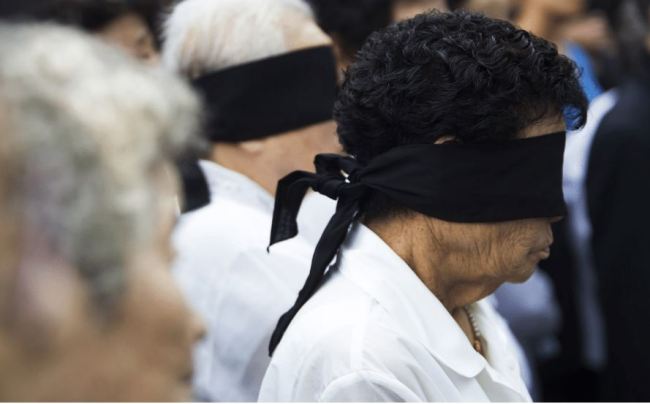 Minouk Lim, Navigation ID (2014) Performance Performance view; Gwangju Biennale 2014, Gwangju, South Korea (Courtesy of the artist)