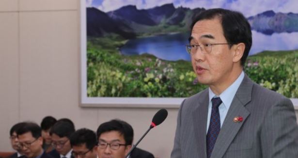 This photo taken on Nov. 27, 2017, shows Unification Minister Cho Myoung-gyon speaking to lawmakers. (Yonhap)
