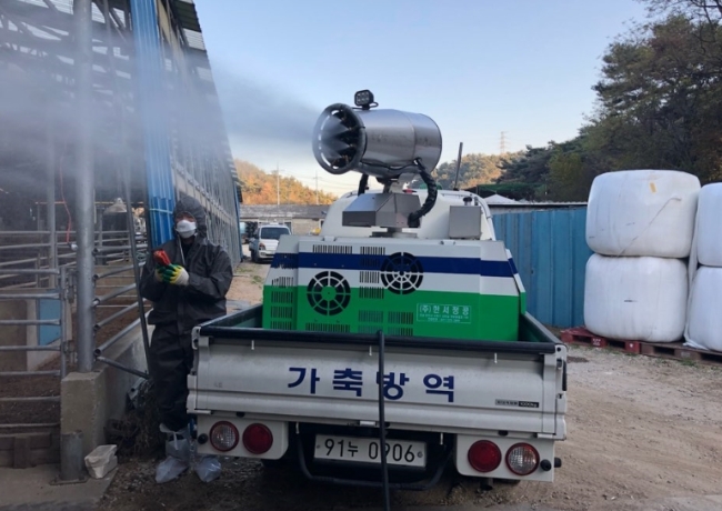 공동 방제단 작업 현장 [사진제공=농협]