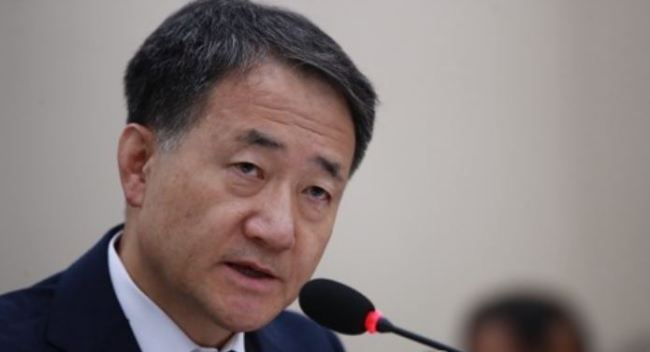 Health and Welfare Minister Park Neung-hoo (Yonhap)