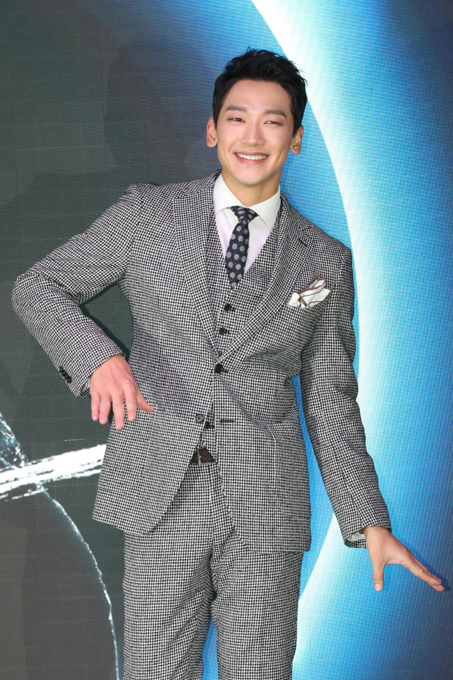 Rain poses during a press conference held Friday in Yongsan-gu, Seoul. (Yonhap)