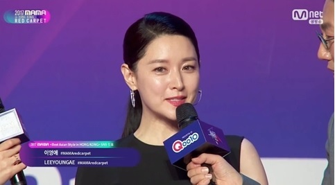 홍콩에서 진행 중인 MAMA행사에 참석한 이영애가 좋아하는 K팝 그룹을 밝혀 눈길을 끌었다. [사진=Mnet화면 캡처]