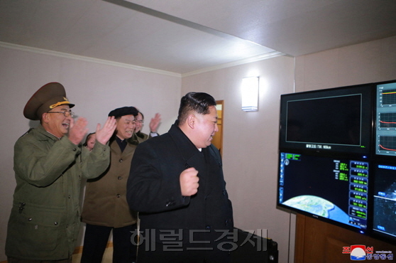 [사진=노동신문 홈페이지ㆍ헤럴드경제DB]
