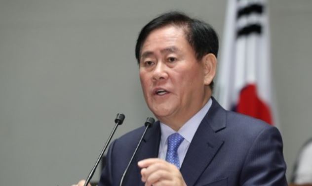 Rep. Choi Kyung-hwan of the main opposition Liberty Korea Party is seen in this photo filed Nov. 24, 2017. (Yonhap)
