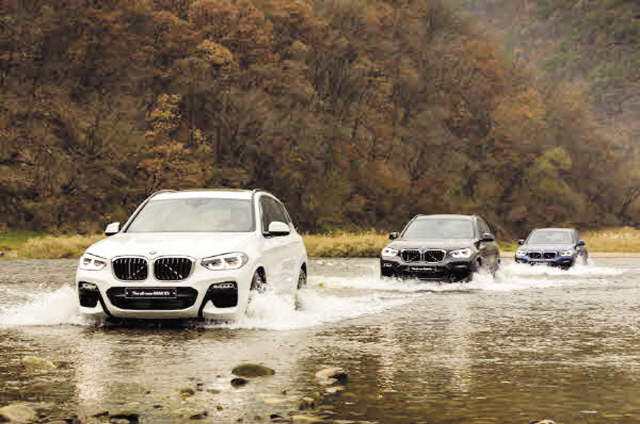 도하 코스를 내달리는 뉴 X3 [제공=BMW코리아]