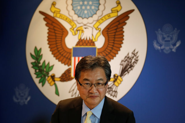 US Special Representative for North Korea Policy Joseph Yun arrives at a meeting with the media in Bangkok, Thailand December 15, 2017. (Reuters-Yonhap)