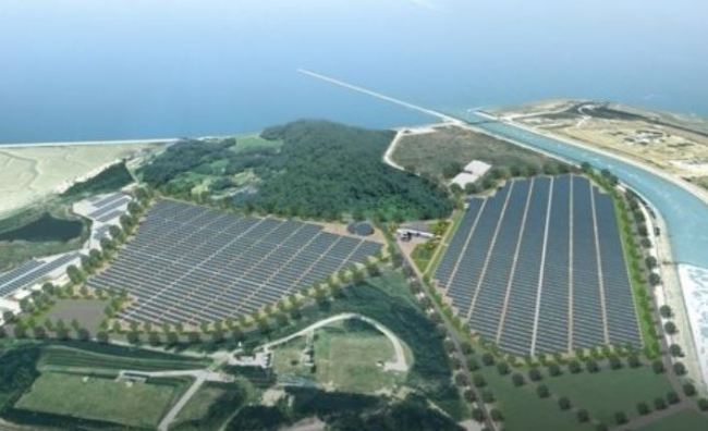 An offshore solar farm is located in Yeonggwang, 322 kilometers south of Seoul, in this photo provided by the state-run Korea Hydro & Nuclear Power Co., on Oct. 3, 2017. (Yonhap)