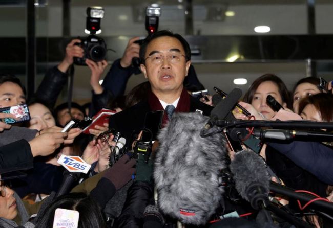 This photo, taken Jan. 9, 2018, shows Unification Minister Cho Myoung-gyon speaking to reporters before heading for inter-Korean talks. (AP)