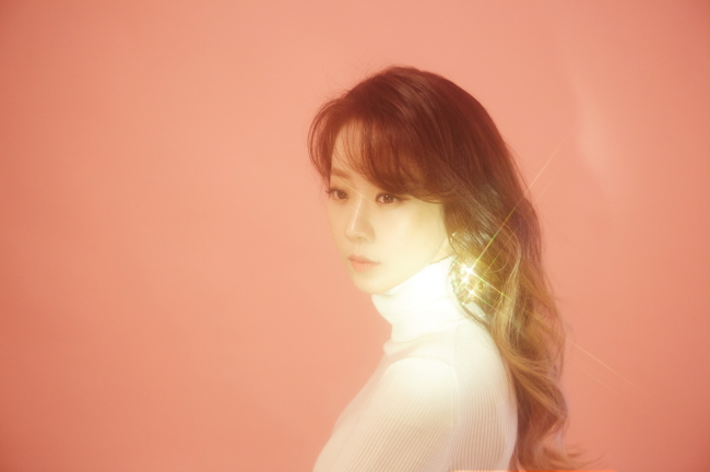Singer Yangpa (RBW)