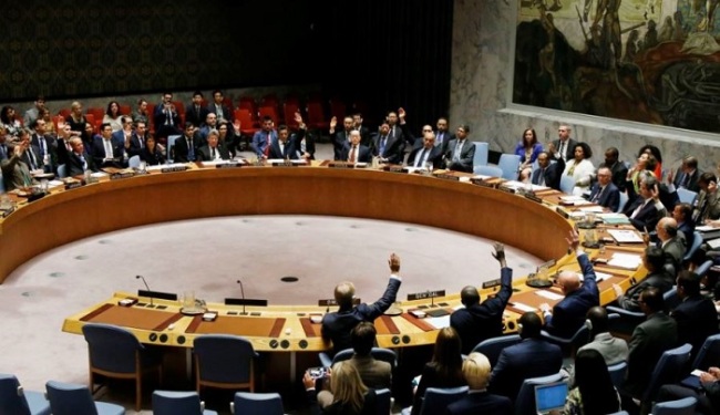 The United Nations Security Council votes on Resolution 2375 placing new sanctions on North Korea for its most recent nuclear test. The vote was 15 to 0 in support of the measures. (Yonhap)