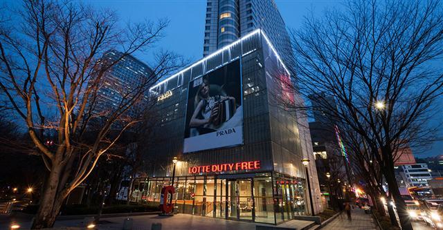 롯데면세점 코엑스점. 지난해 12월 코엑스점 특허권을 연장한 롯데면세점은 이달 중 확장공사에 착수한다.  [제공=롯데면세점]