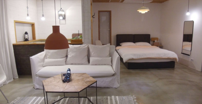 Airbnb host Bang Jin-hee has dreams to become a hotelier. (Lim Jeong-yeo/The Korea Herald)