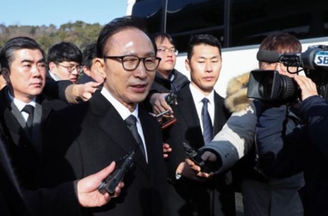 Former President Lee Myung-bak (Yonhap)